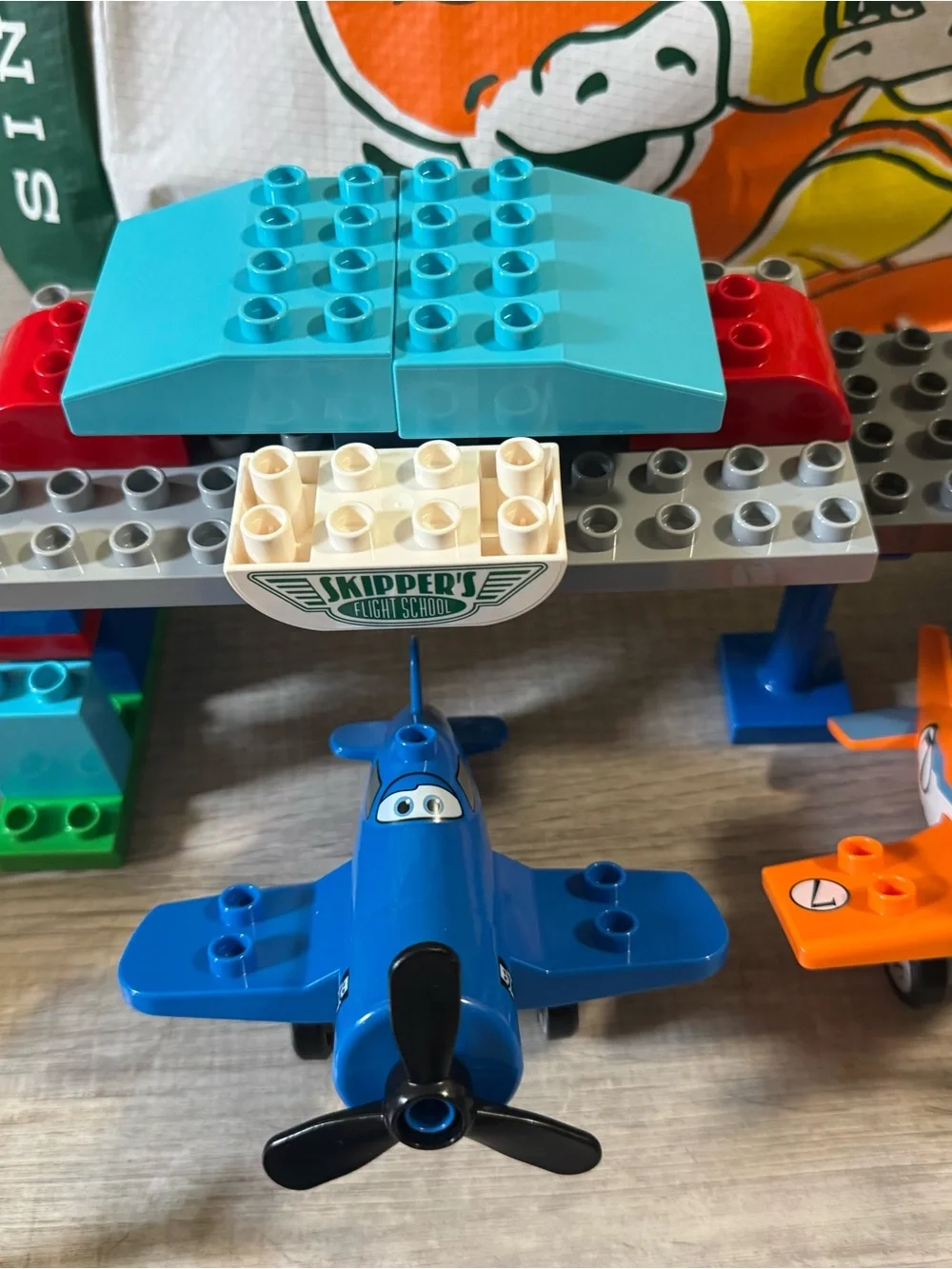 LEGO DUPLO Disney Planes Skipper’s Flight School (Set 10511)